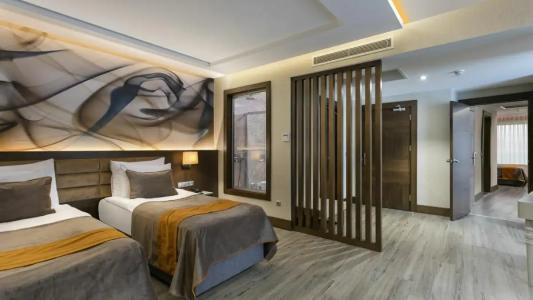 B Business & Spa - 60