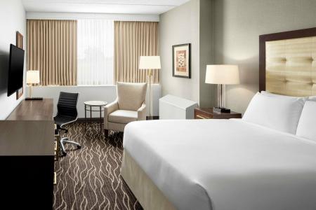 Hilton Kansas City Airport - 59