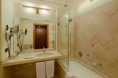 NH Roma Villa Carpegna - 95