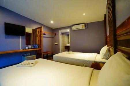 Apple Beachfront Resort - 3