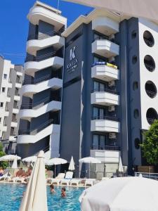 Kaila Krizantem - 35