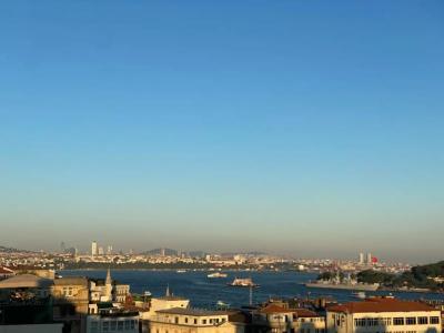Azzap Galata - 14