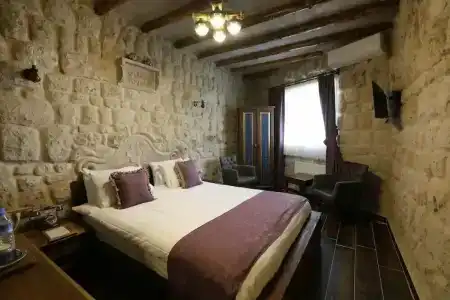 Ada Cave Suites - 80