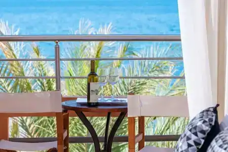 High Beach Resort - 11