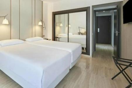 NH Imperial Playa - 72