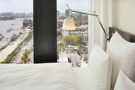 Empire Riverside - 57