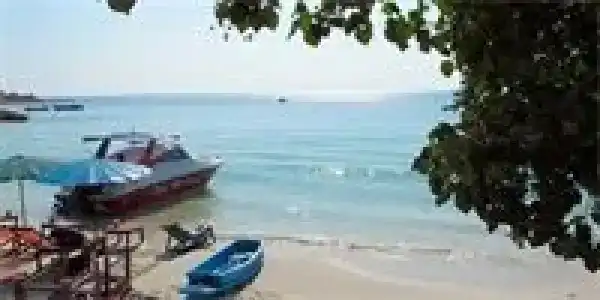 La Lune Beach Resort - 38