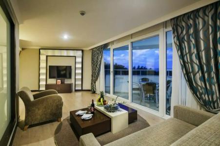 Catamaran Quality Times - 42