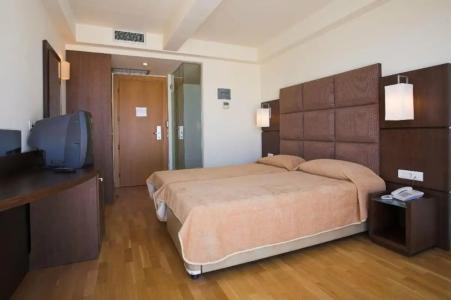 Arion Athens - 12
