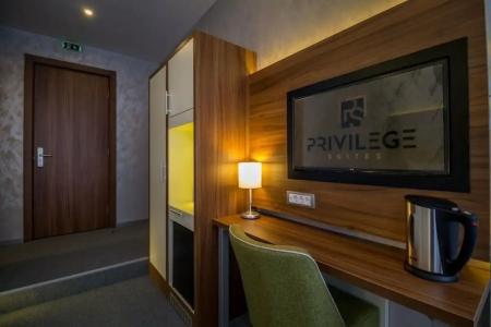 Privilege Suites by Central Park - 70