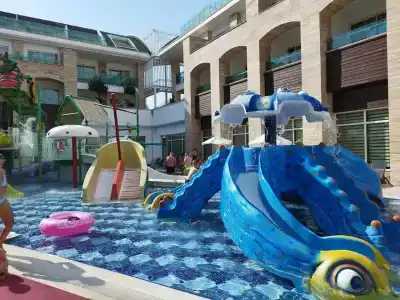 Crystal Waterworld Resort & Spa - Ultimate All Inclusive - 13