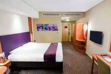 Premier Inn Dubai International Airport - 44