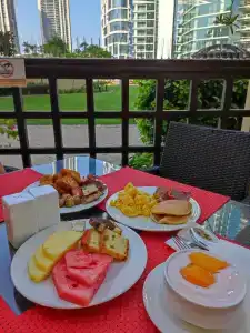Ramada & Suites by Wyndham Dubai JBR - 9