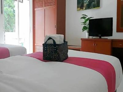 Naithon Beach Mansion - 128