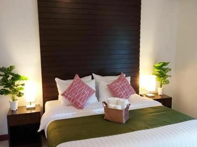Naithon Beach Mansion - 107