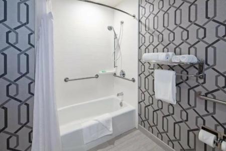 Holiday Inn Express Hollywood Walk of Fame, an IHG - 10