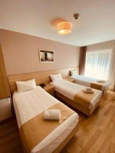 Ottoman Luxury - 120