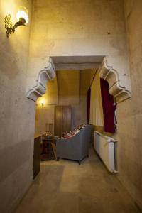 Magic Cave House - 222