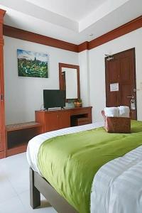 Naithon Beach Mansion - 137