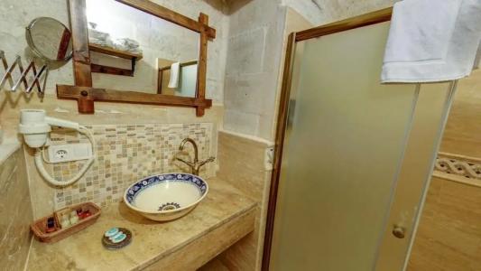 Hikmet's House - 105