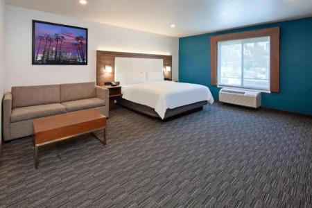 Holiday Inn Express Hollywood Walk of Fame, an IHG - 17