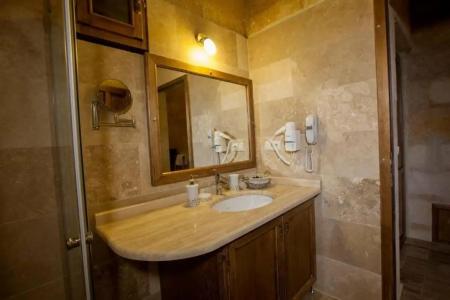 Magic Cave House - 100