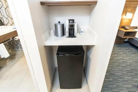 Holiday Inn Express Hollywood Walk of Fame, an IHG - 24