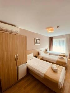 Ottoman Luxury - 129