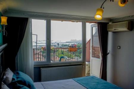 Tulip House - 168
