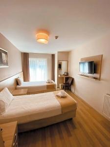 Ottoman Luxury - 118