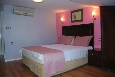 Tulip House - 136