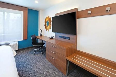 Holiday Inn Express Hollywood Walk of Fame, an IHG - 232