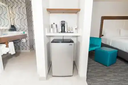 Holiday Inn Express Hollywood Walk of Fame, an IHG - 272