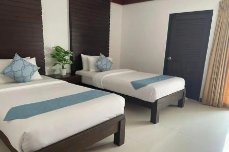 Naithon Beach Mansion - 170
