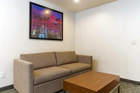 Holiday Inn Express Hollywood Walk of Fame, an IHG - 231