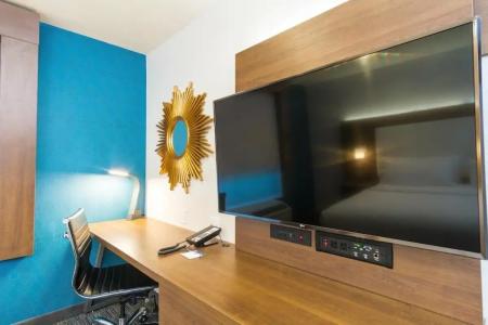 Holiday Inn Express Hollywood Walk of Fame, an IHG - 263