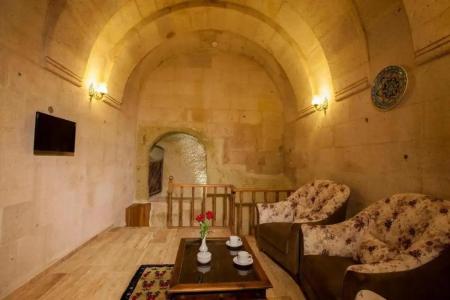 Magic Cave House - 520