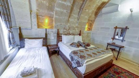 Hikmet's House - 101