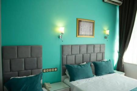 Tulip House - 215
