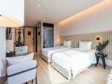 Grand room