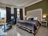 Double Club room